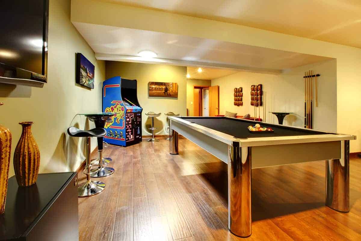 basement-game-room